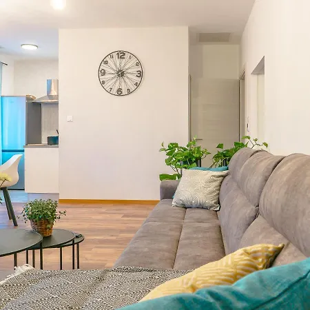 Dora & Luka Apartment