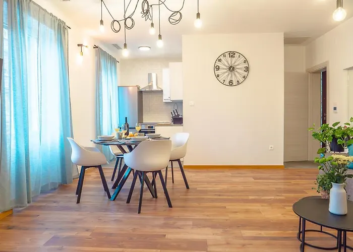 Dora & Luka Apartament *